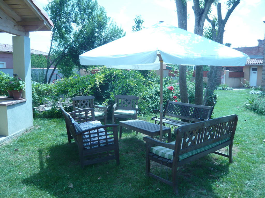 Le Soubiran Bed & Breakfast Berat Exterior foto